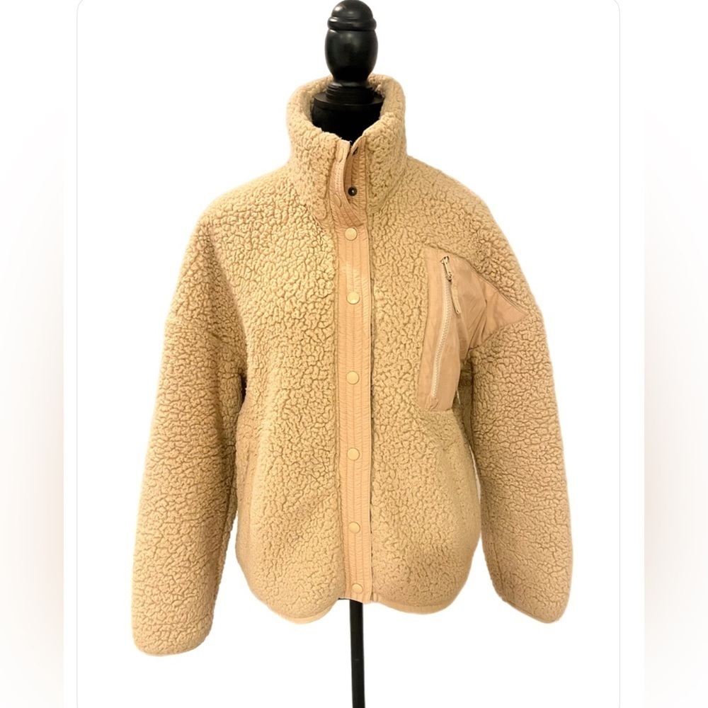 EUC Abercrombie & Fitch Tan Teddy Jacket